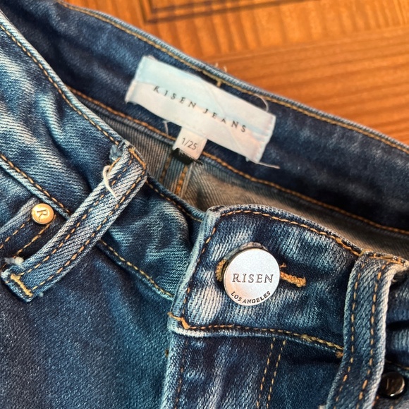Risen Jeans - Picture 2 of 3